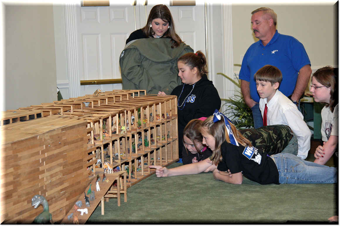 Noah%27s-Ark-half-w-kids.jpg